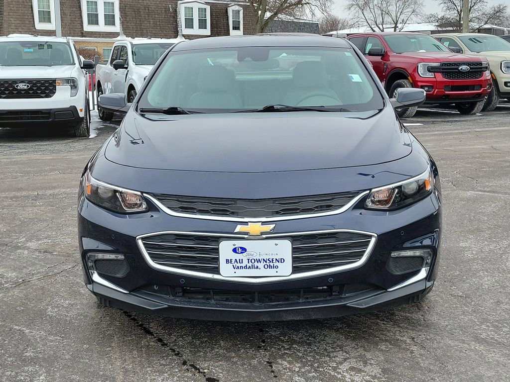 Used 2017 Chevrolet Malibu Premier w/ Driver Confidence Package image 2