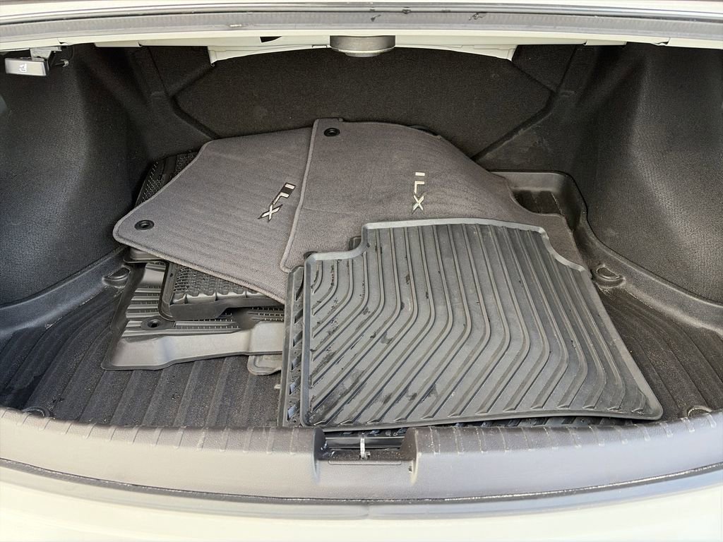 Used 2021 Acura ILX w/ Premium Package image 35