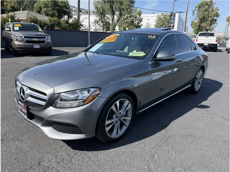 Used 2018 Mercedes-Benz C 300 Sedan w/ Premium Package image 10