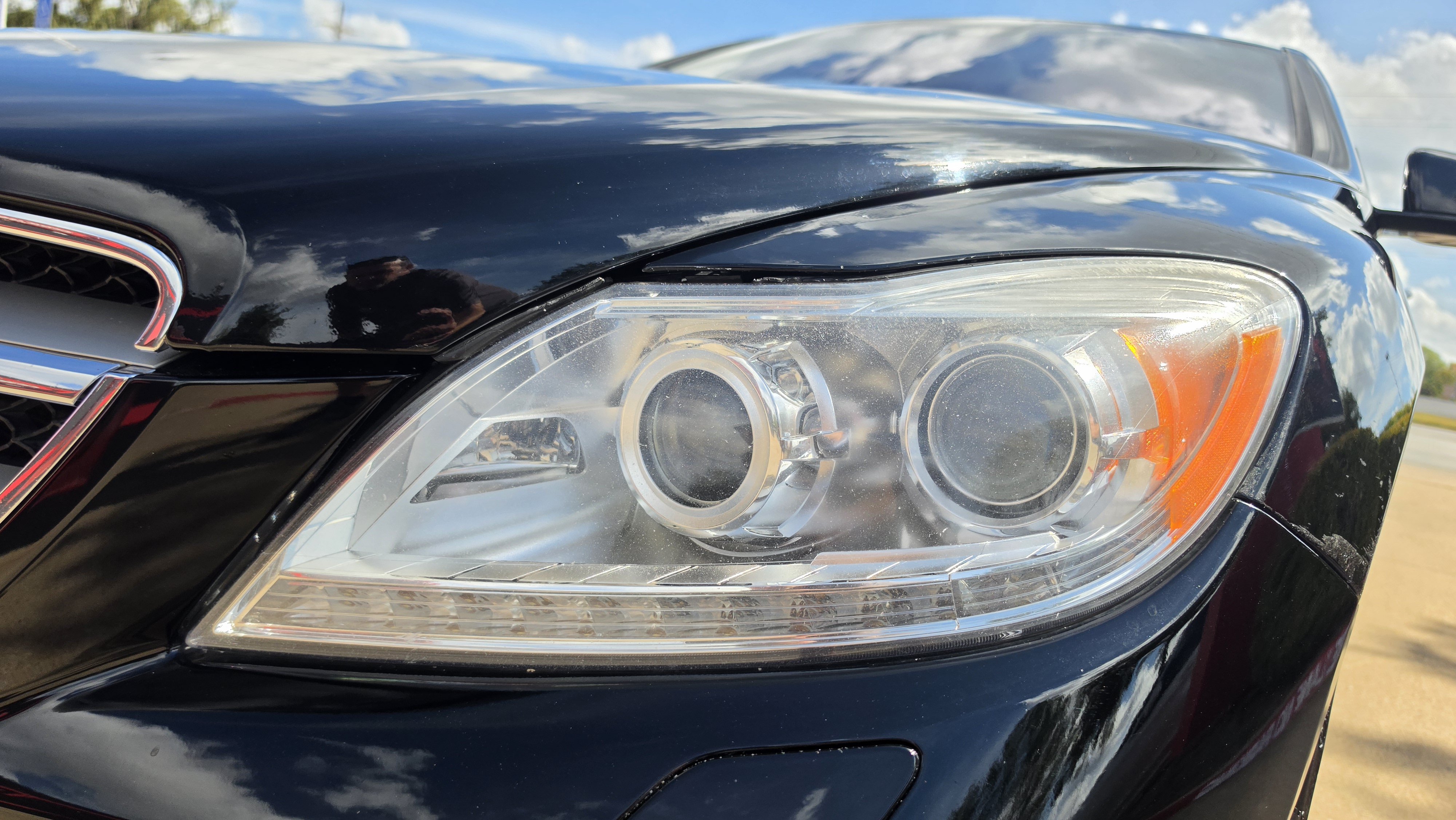 Used 2012 Mercedes-Benz CL 550 4MATIC w/ Sport Pkg image 11