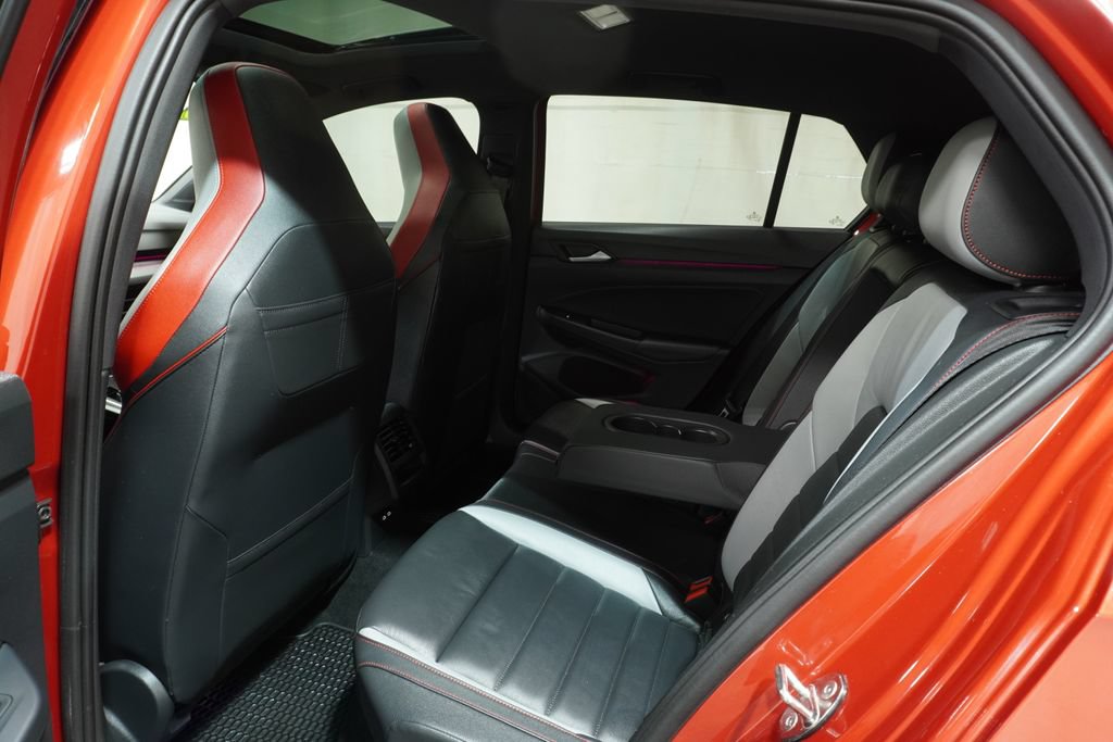 Used 2022 Volkswagen GTI SE FWD image 13