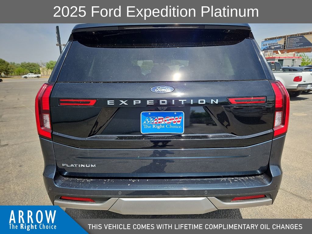 Used 2025 Ford Expedition Platinum w/ Driver's Package image 11