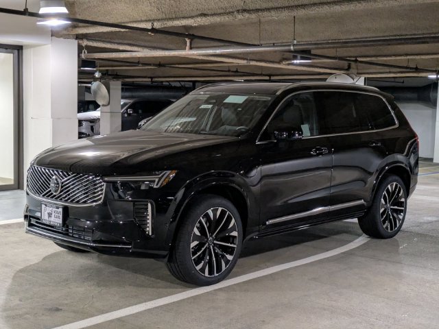 New 2026 Volvo XC90 T8 Plus w/ Protection Package AWD/4WD image 7