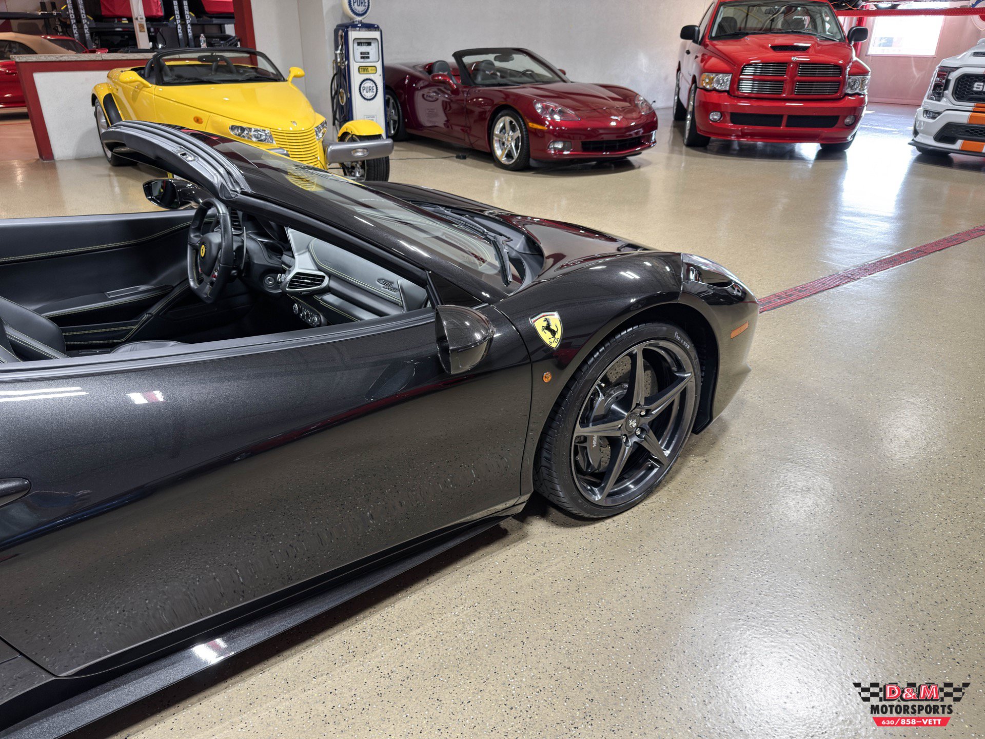 Used 2013 Ferrari 458 Spider RWD image 53
