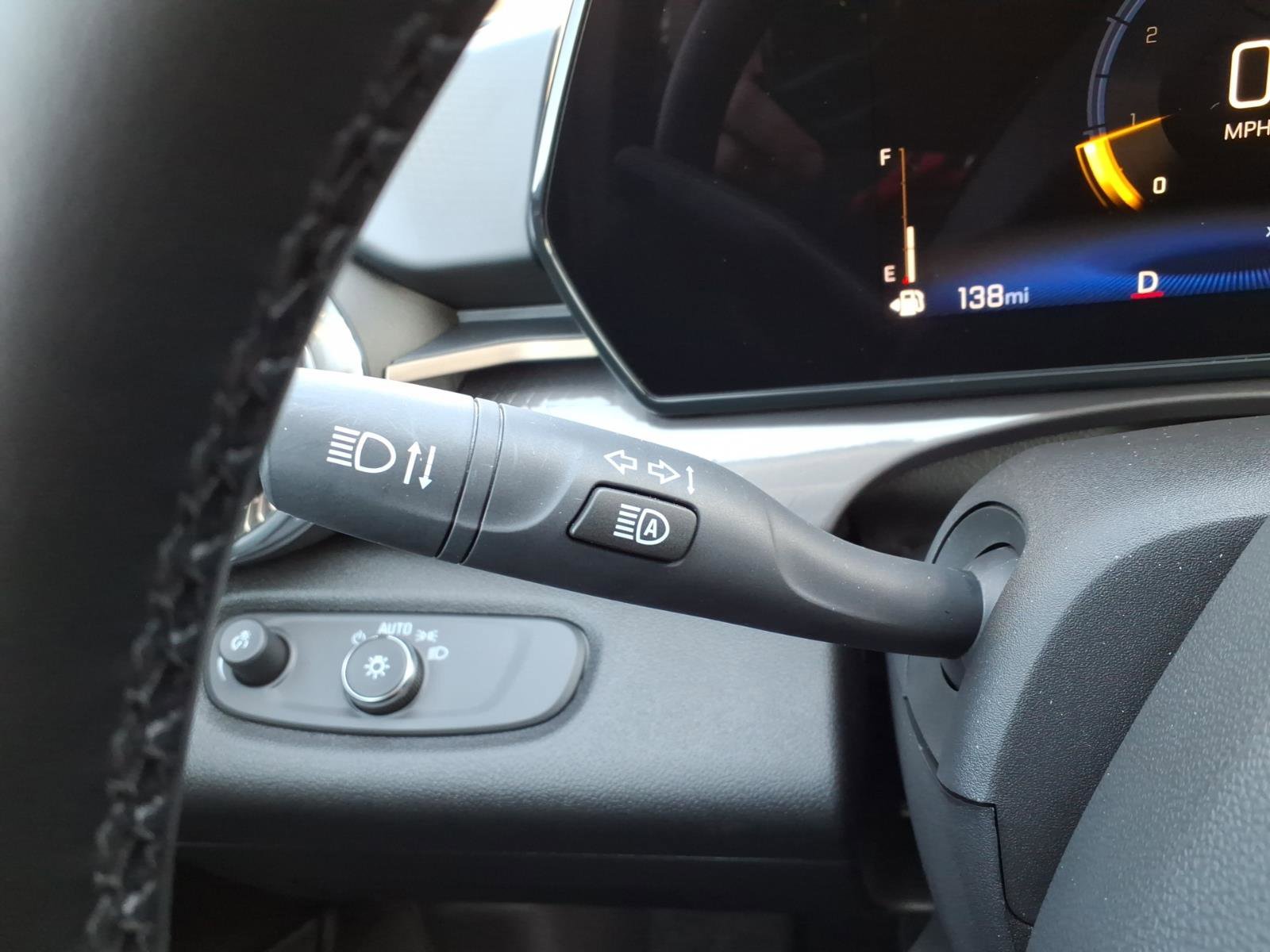 Used 2025 Chevrolet Trax ACTIV w/ Driver Confidence Package image 19