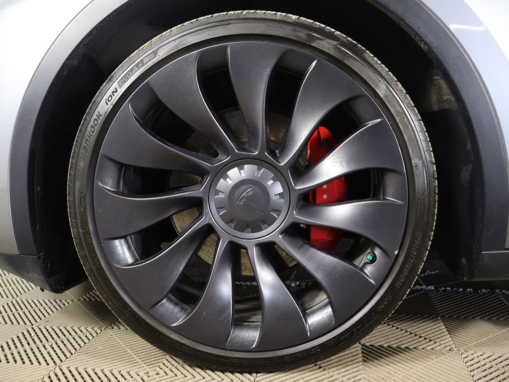 Used 2024 Tesla Model Y Performance AWD/4WD image 23