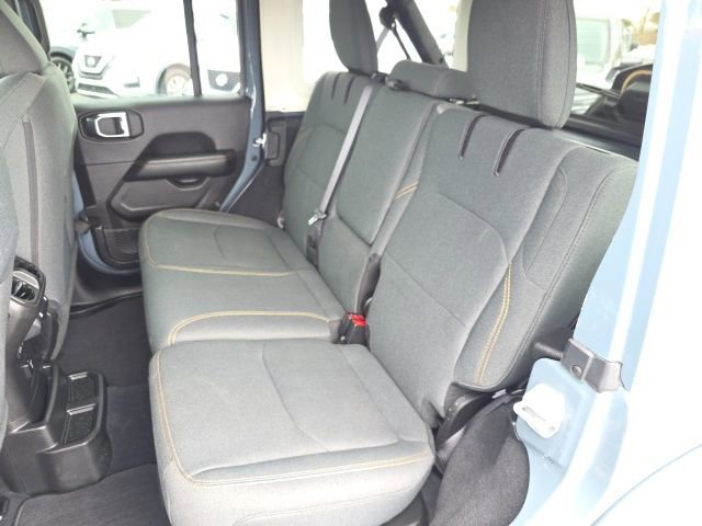 Used 2025 Jeep Wrangler Unlimited Sahara w/ Safety Group image 34