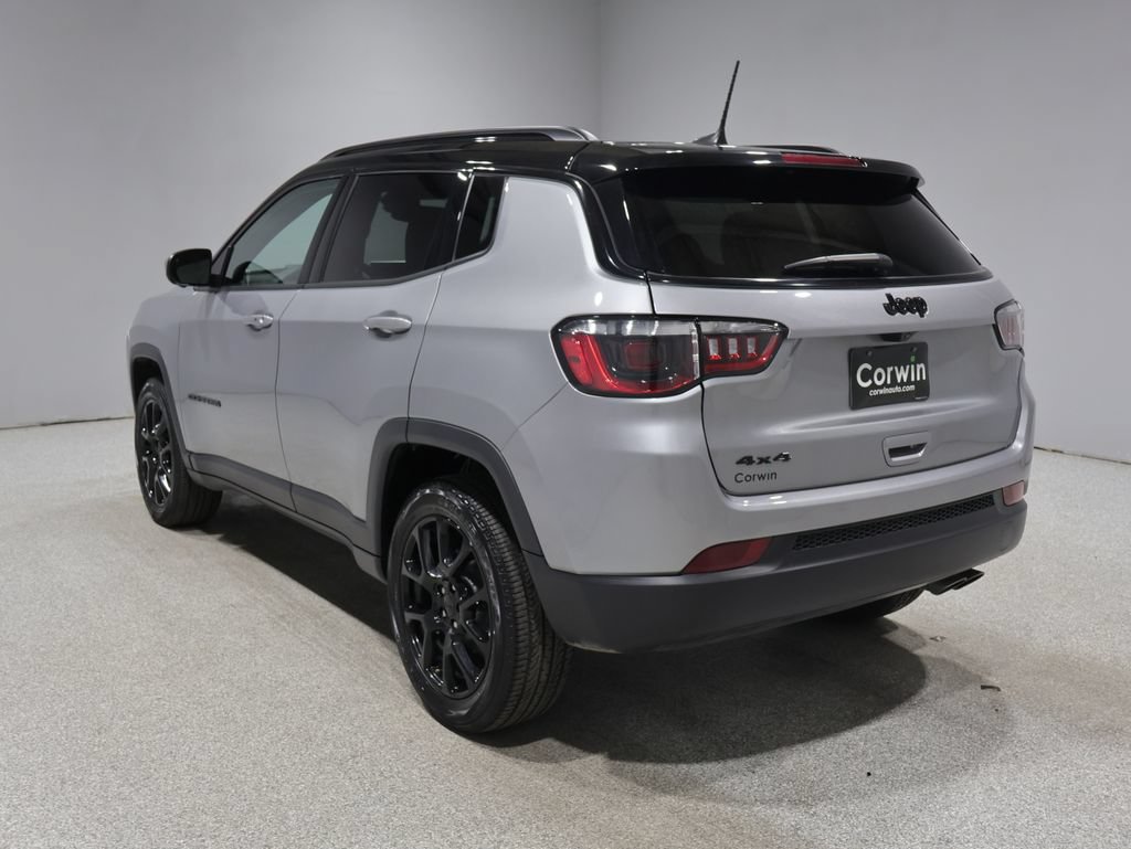 Used 2022 Jeep Compass Latitude w/ Convenience Group AWD/4WD image 6