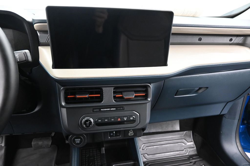 Used 2025 Ford Maverick Lariat AWD/4WD image 16