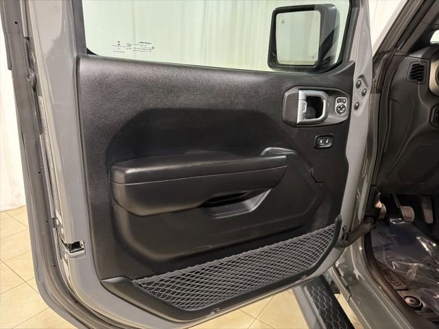 Used 2021 Jeep Wrangler Sport image 9