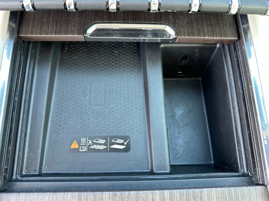 Used 2024 GMC Acadia Denali w/ Super Cruise Package image 30