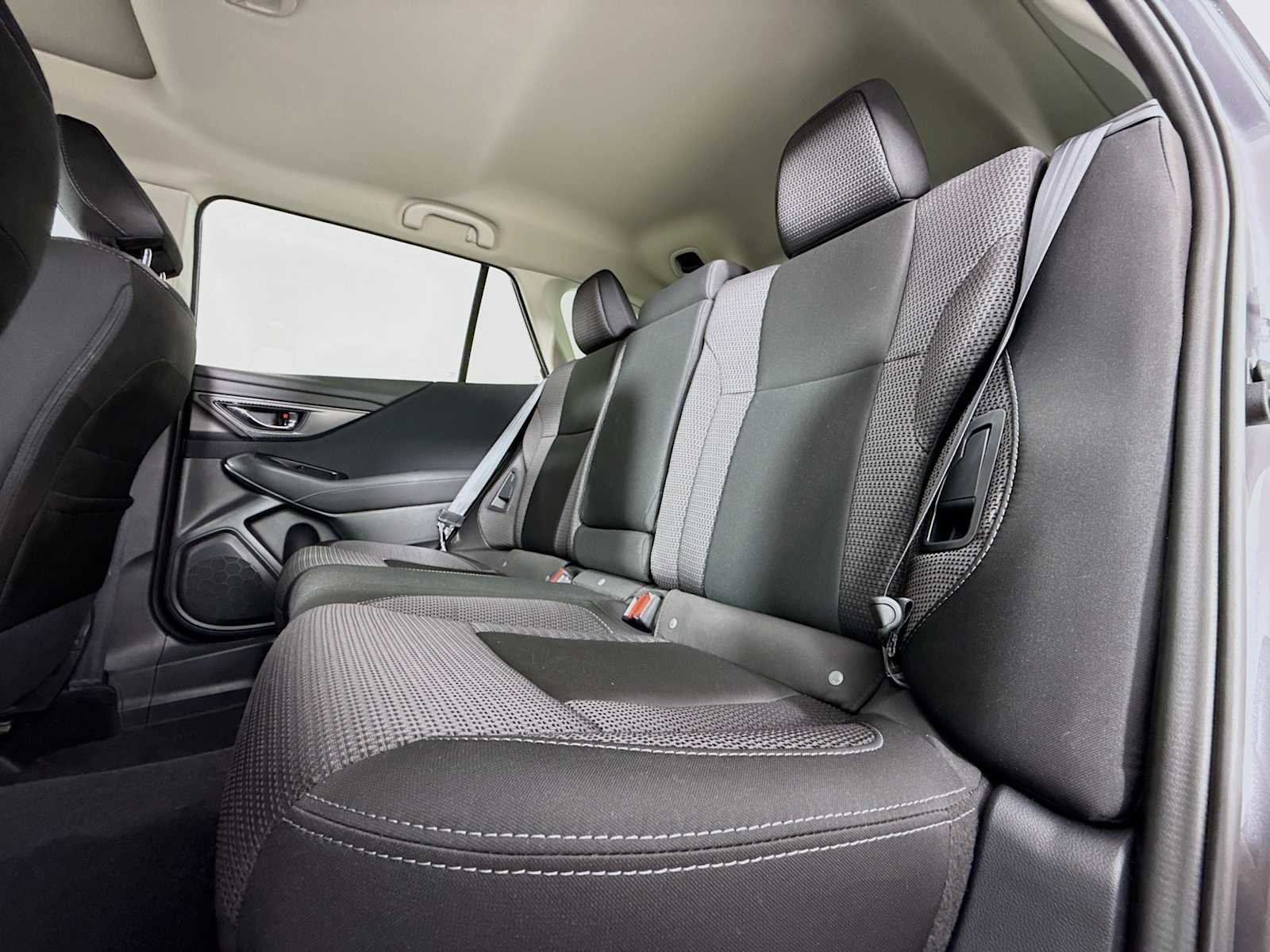 Used 2025 Subaru Outback Premium image 20