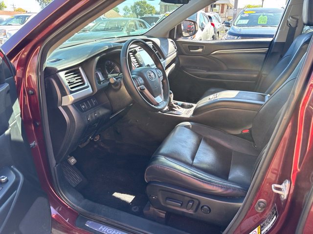 Used 2018 Toyota Highlander Limited AWD/4WD image 17