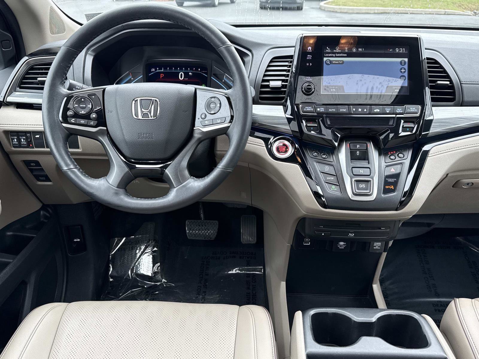 Used 2023 Honda Odyssey Elite image 2