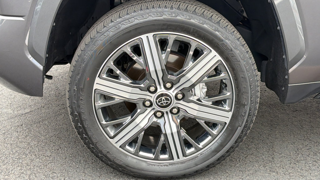 Used 2023 Toyota Tundra Capstone AWD/4WD image 9