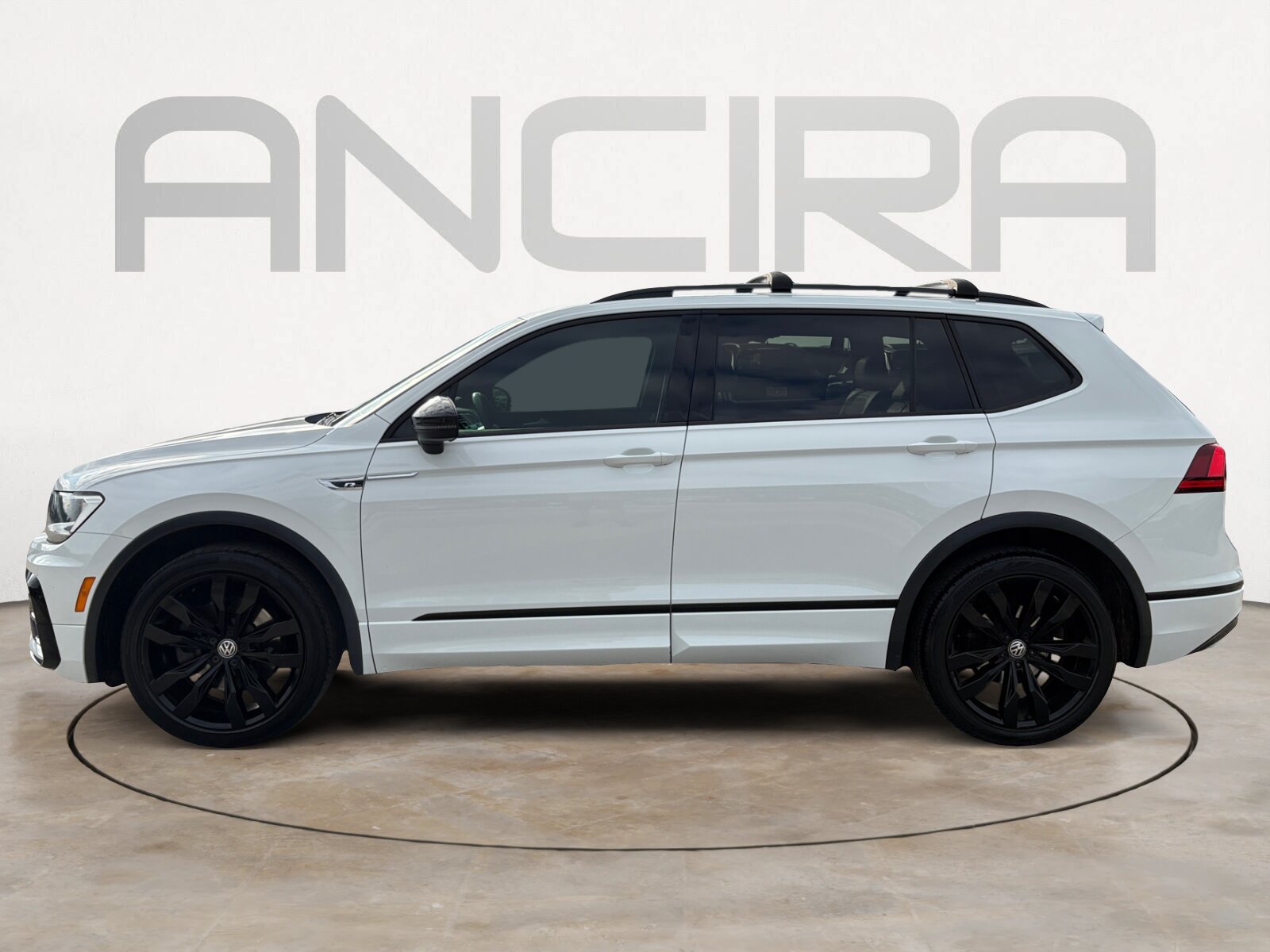 Used 2020 Volkswagen Tiguan SE R-Line FWD image 7