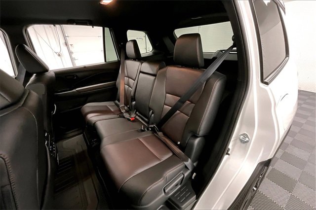 Used 2025 Honda Passport Black Edition image 21
