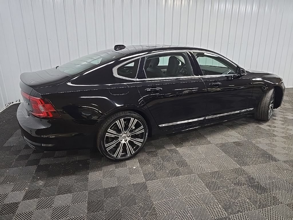 Used 2025 Volvo S90 B6 Plus AWD/4WD image 3