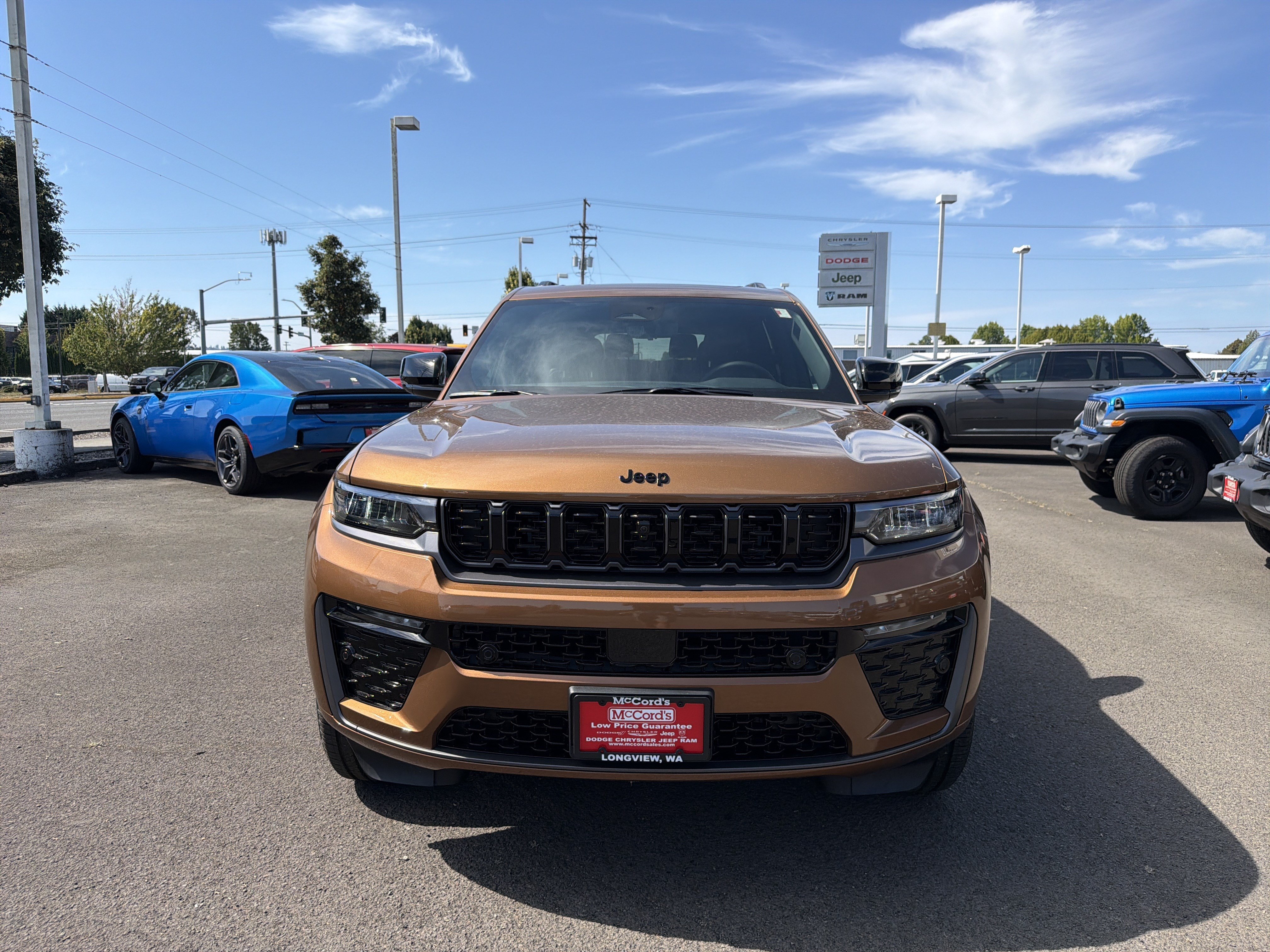 New 2026 Jeep Grand Cherokee L Limited AWD/4WD image 7