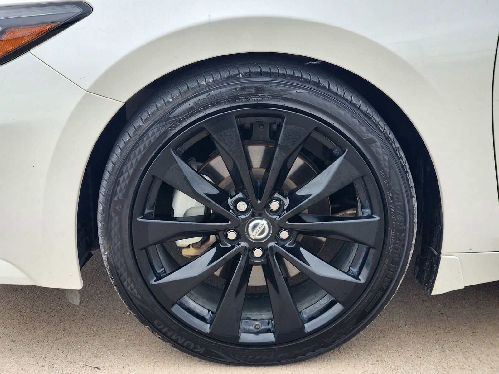 Used 2022 Nissan Maxima SR w/ Sport Mat Group image 11