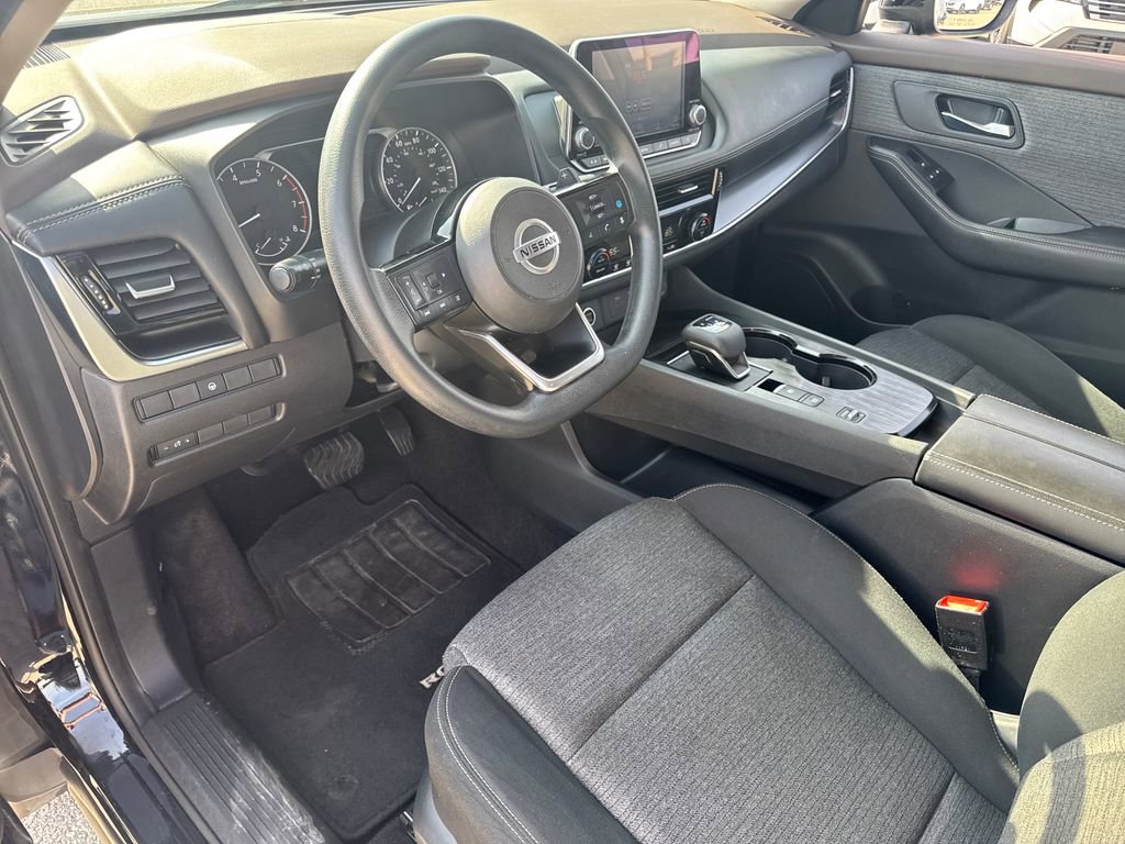 Used 2021 Nissan Rogue SV image 17