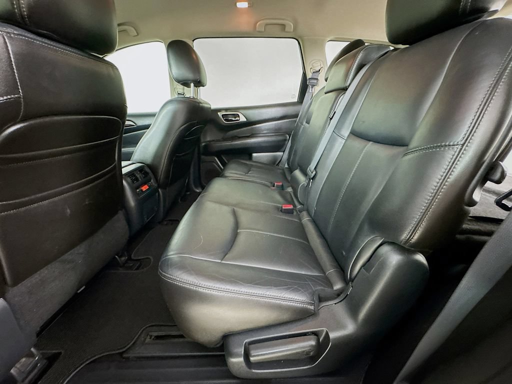 Used 2013 Nissan Pathfinder SL FWD image 30