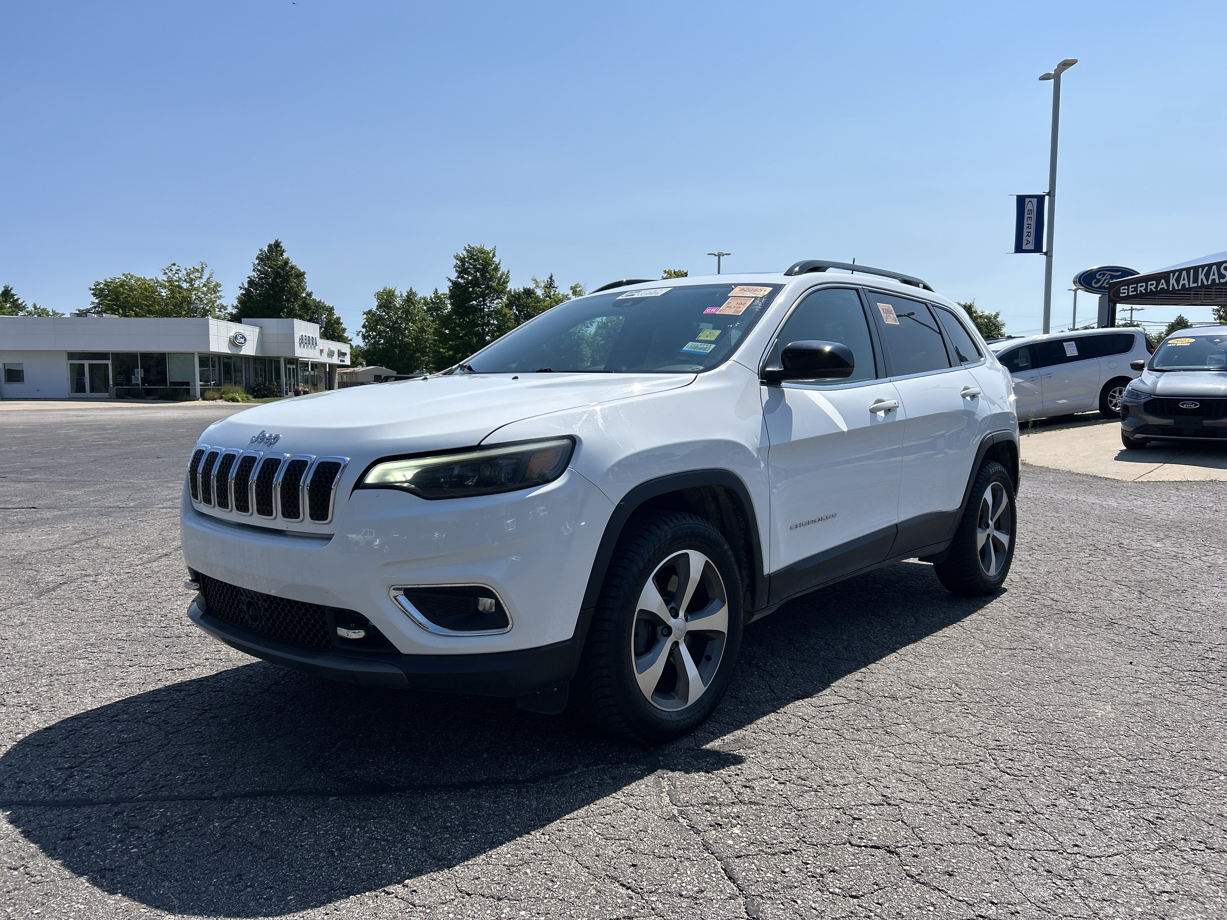 Used 2022 Jeep Cherokee Limited w/ Sun & Sound Group AWD/4WD image 8