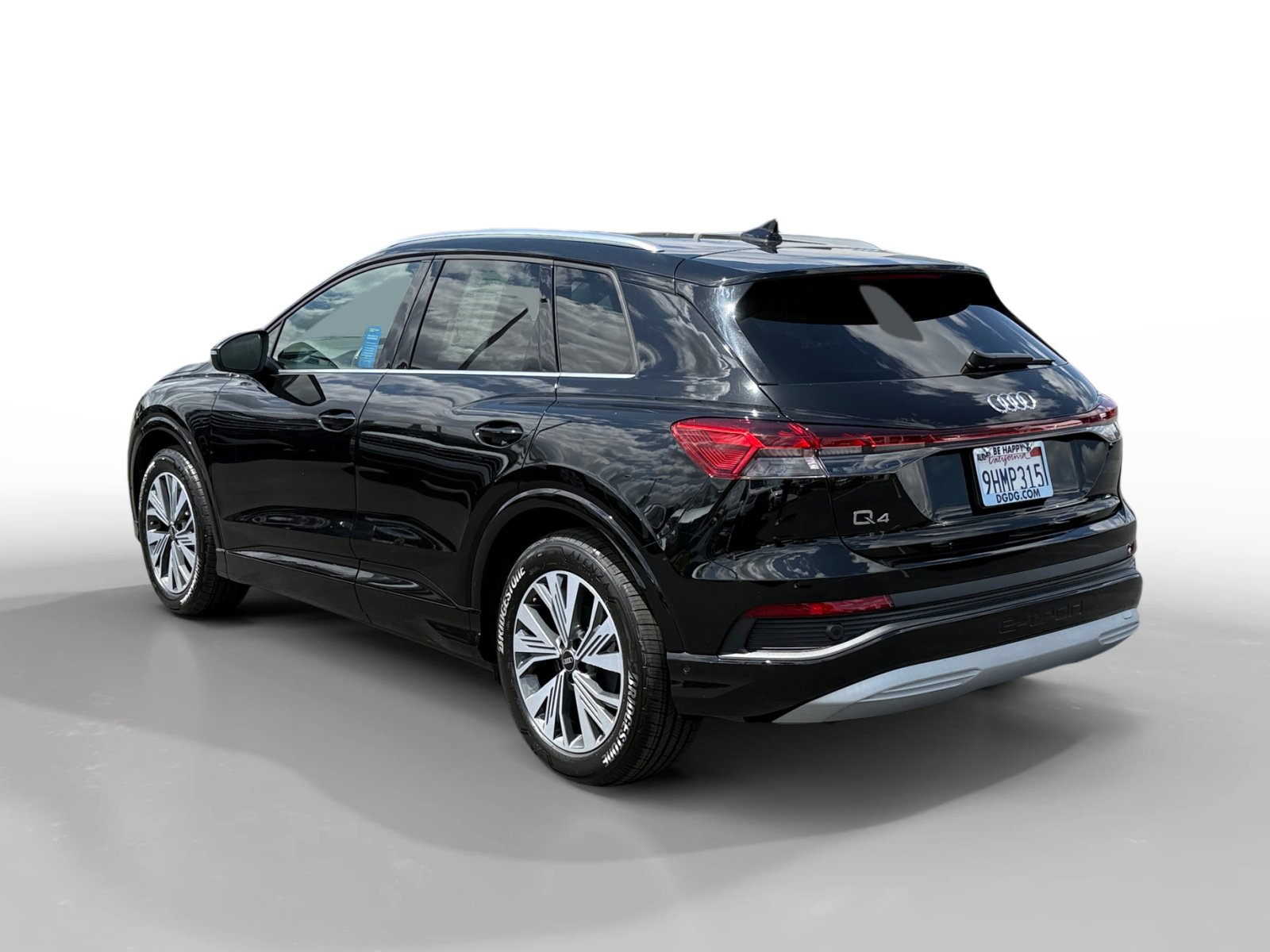 Used 2023 Audi Q4 e-tron Premium Plus w/ Premium Plus RWD image 3