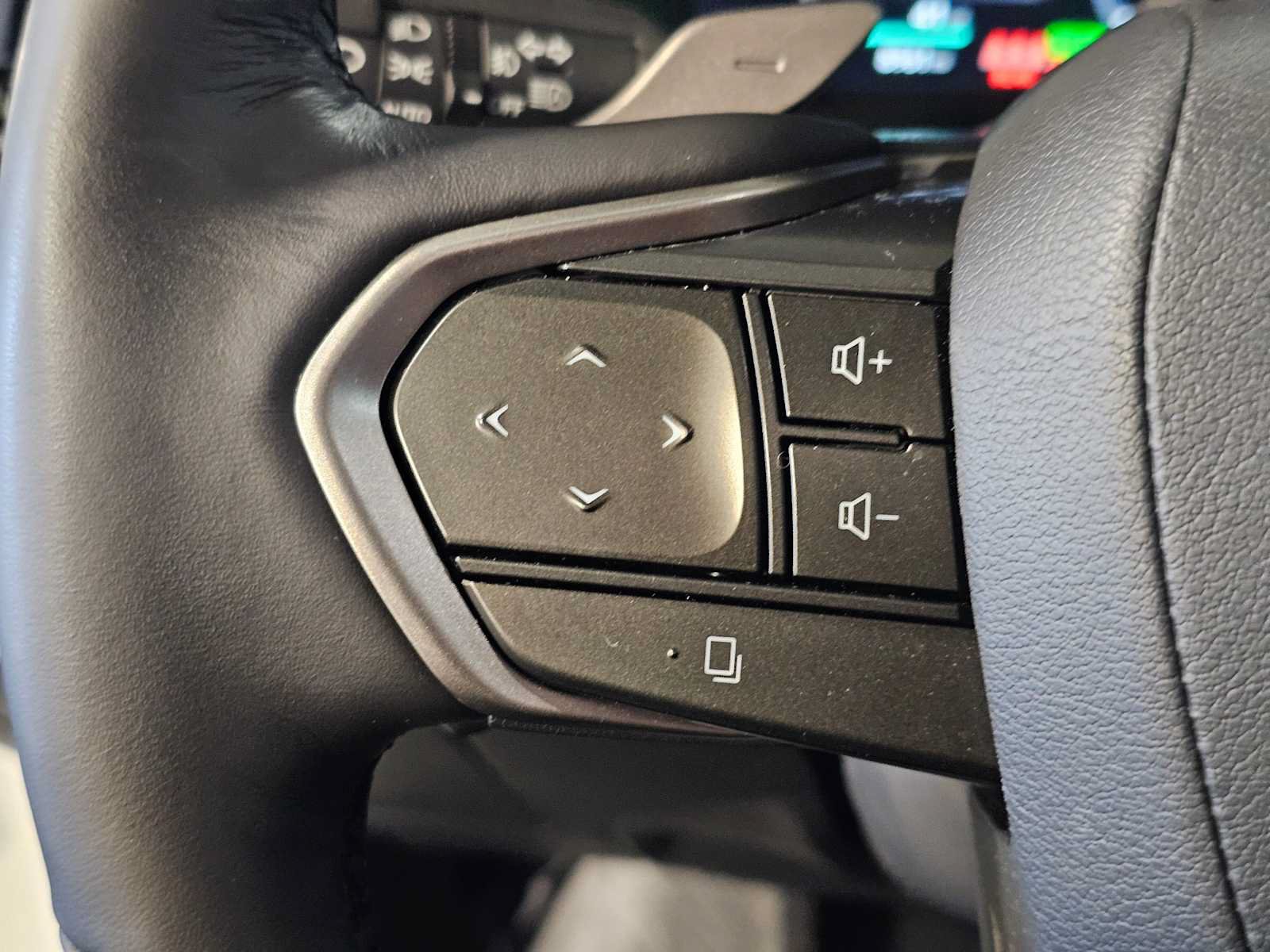 Used 2025 Lexus RX 450h AWD w/ Convenience Package image 18