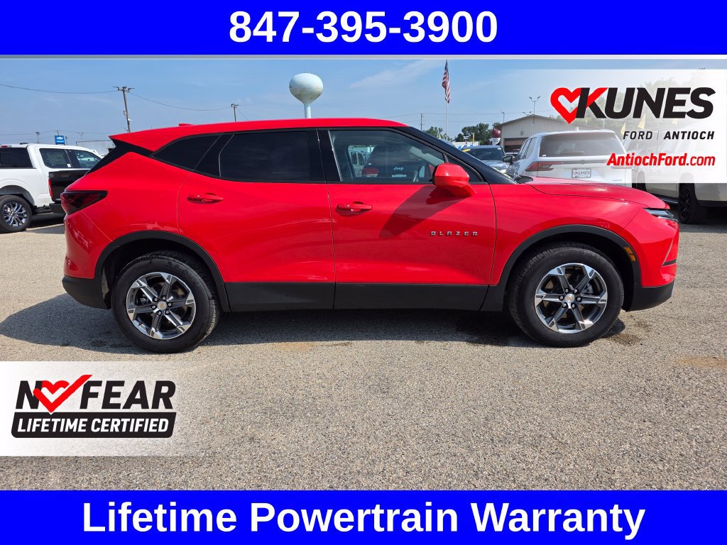 Used 2025 Chevrolet Blazer LT AWD/4WD image 10