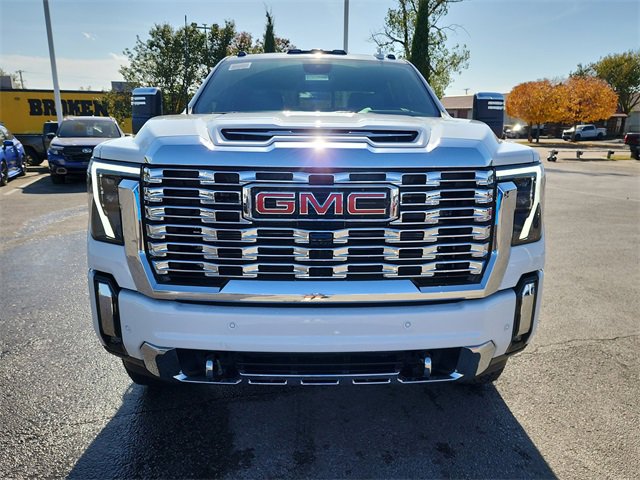New 2026 GMC Sierra 2500 Denali w/ Denali Reserve Package image 11