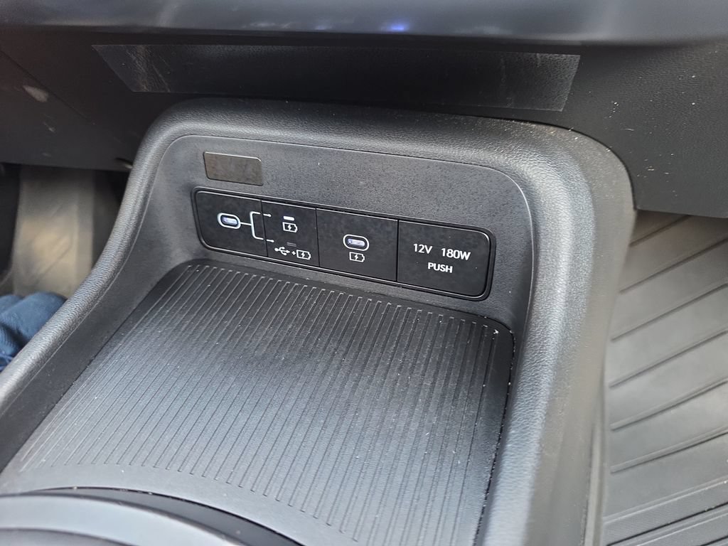 Certified 2024 Hyundai Kona SEL FWD image 26