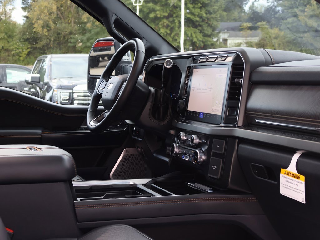 Used 2023 Ford F450 Platinum w/ FX4 Off-Road Package image 48