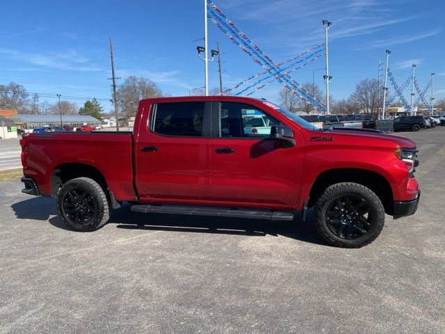 Used 2025 Chevrolet Silverado 1500 LT Trail Boss w/ Dark Appearance Package image 6