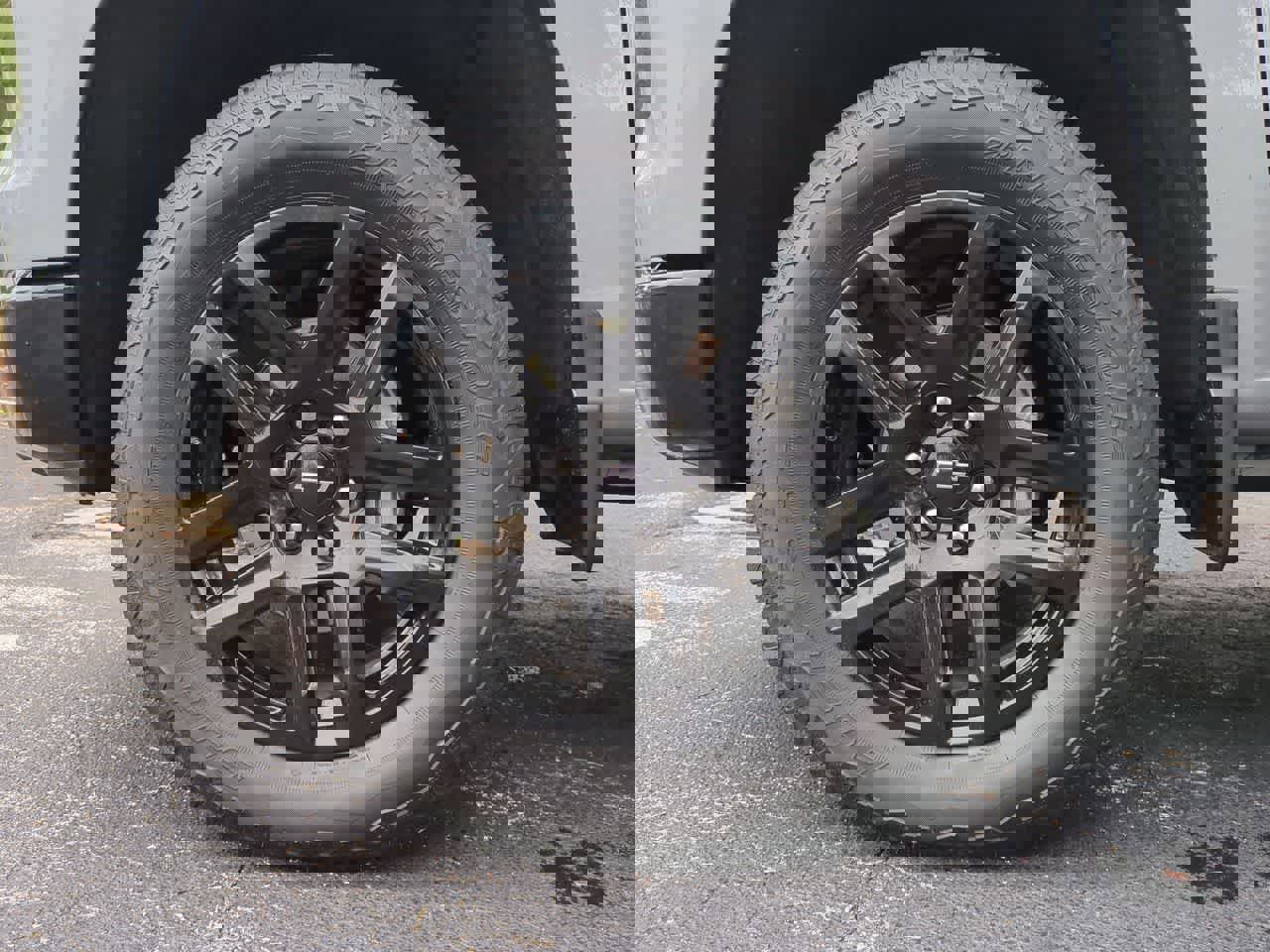 Used 2025 Chevrolet Silverado 1500 Custom Trail Boss image 14