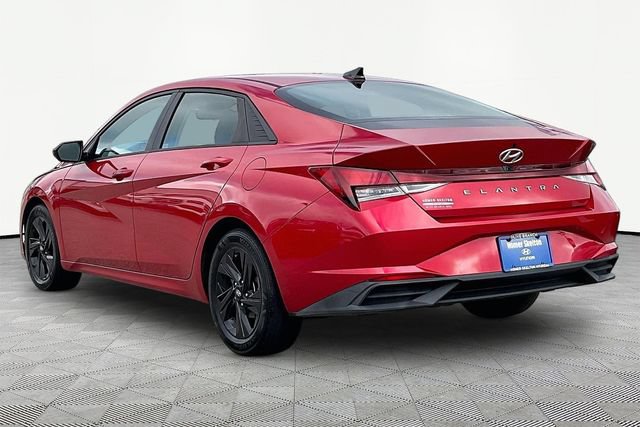 Certified 2021 Hyundai Elantra SEL FWD image 14