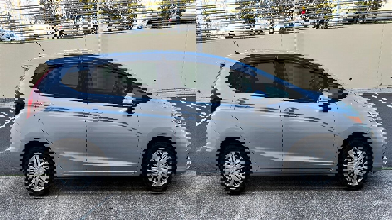 Used 2020 Honda Fit LX image 6