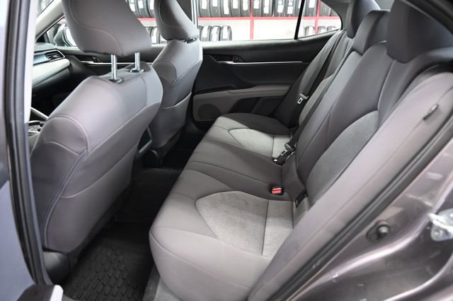 Used 2022 Toyota Camry LE AWD/4WD image 12