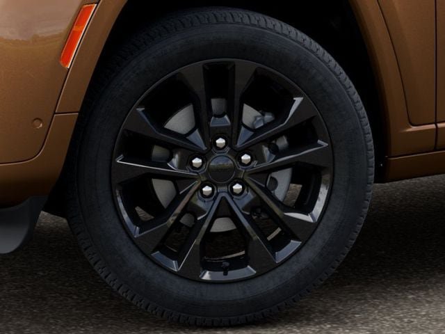 New 2026 Jeep Grand Cherokee L Limited AWD/4WD image 4