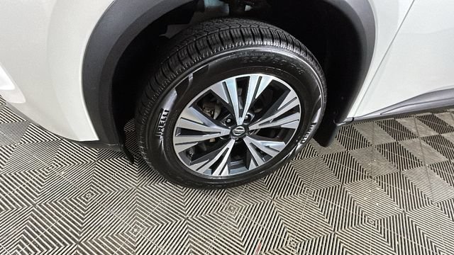 Used 2021 Nissan Rogue SV AWD/4WD image 9