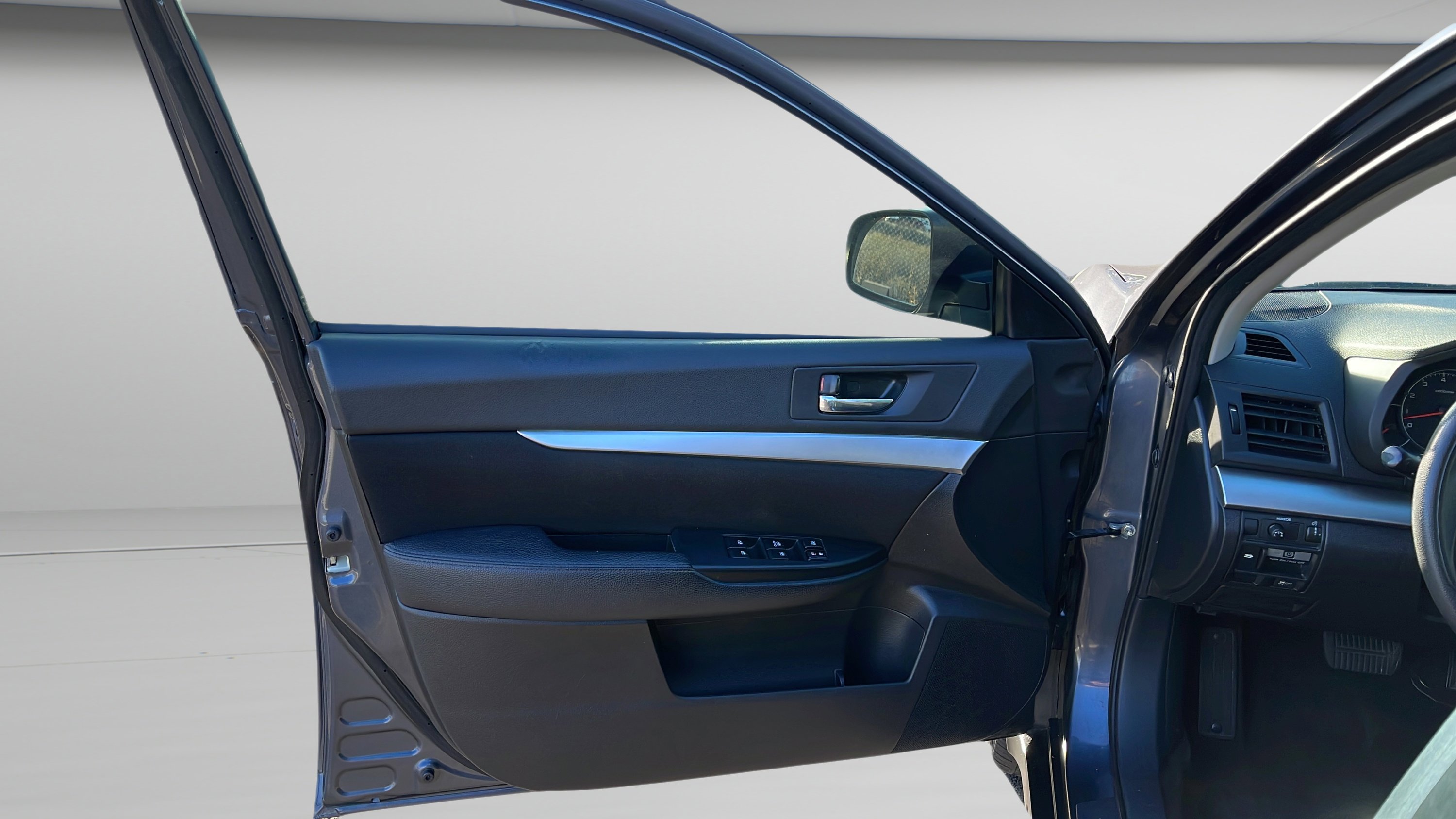 Used 2014 Subaru Outback 2.5i w/ Alloy Wheel Package image 32