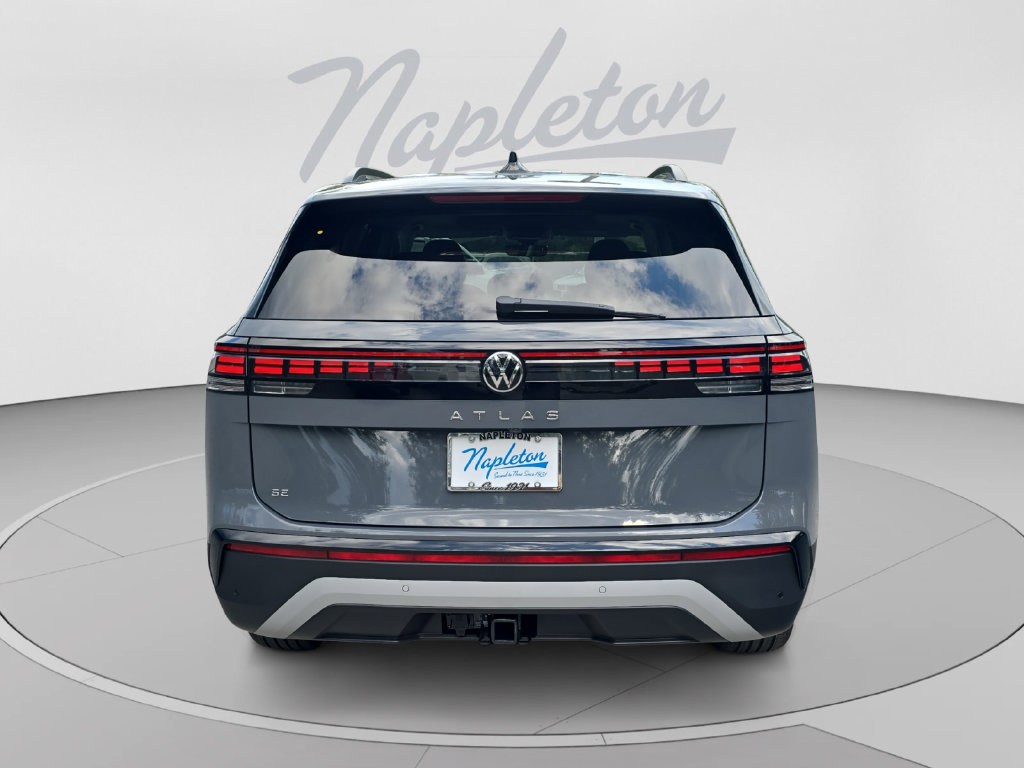 New 2027 Volkswagen Atlas SE FWD image 4