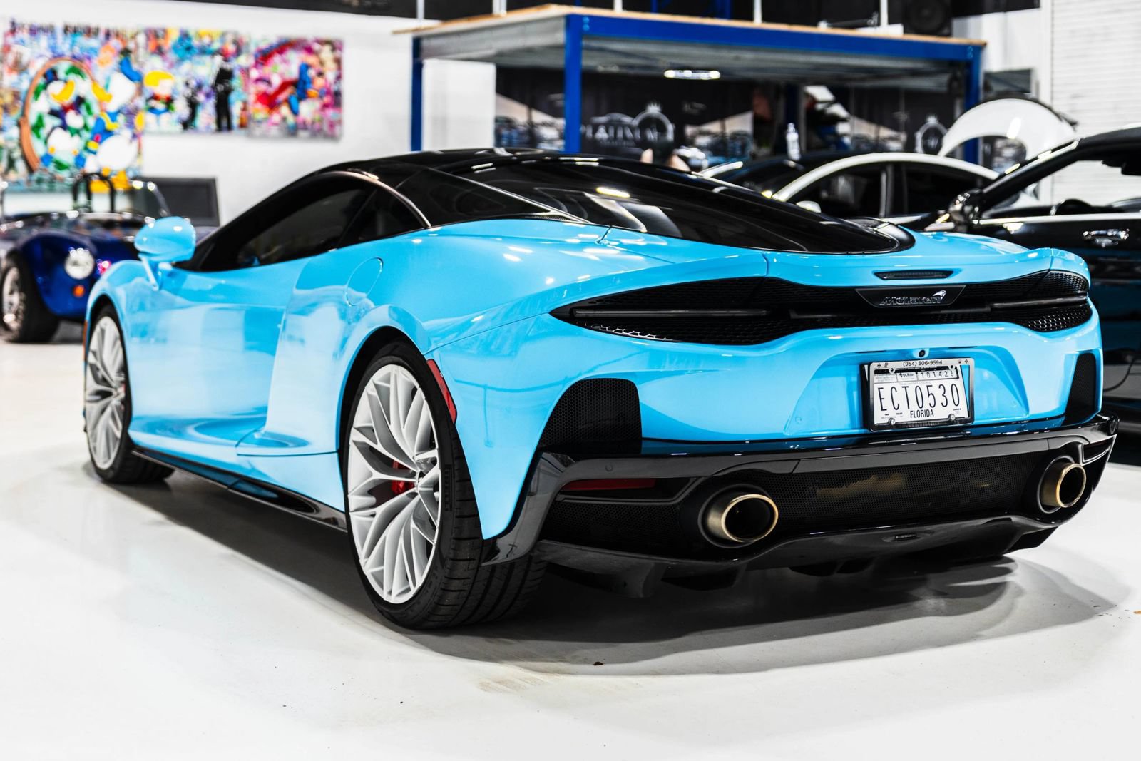 Used 2023 McLaren GT RWD image 7