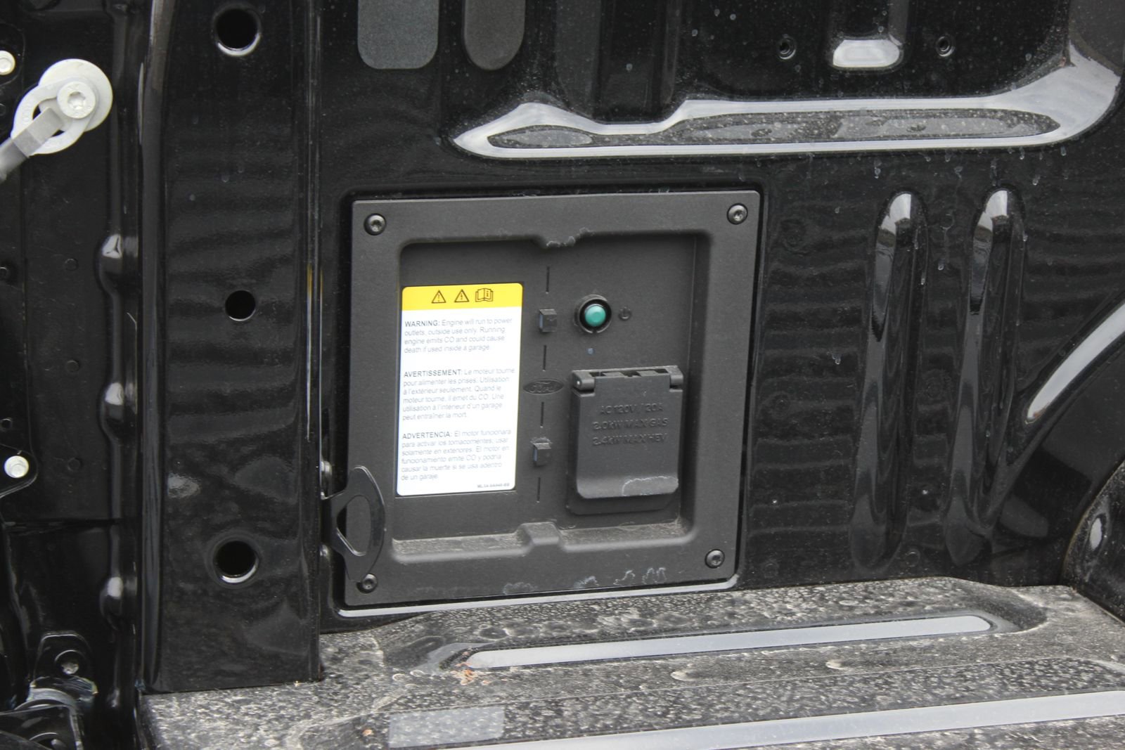 New 2025 Ford F150 XLT w/ Equipment Group 302A MID image 19