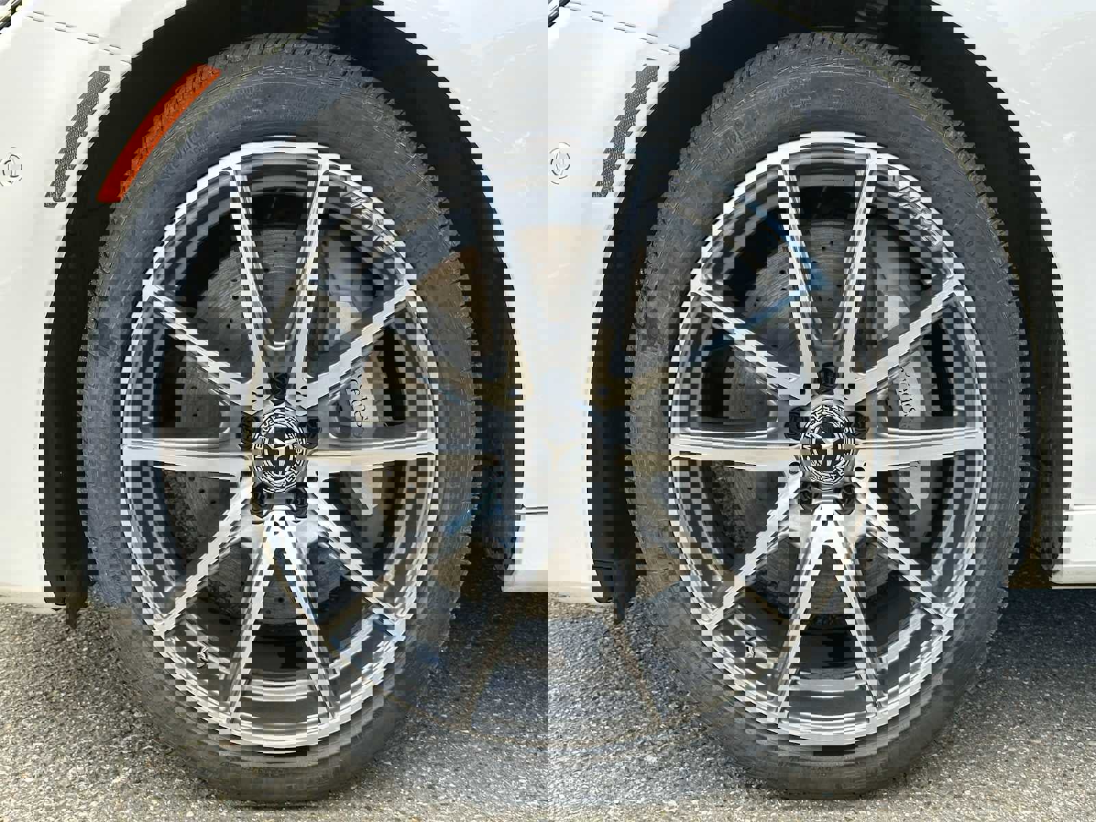 Used 2023 Mercedes-Benz E 350 4MATIC Sedan image 9