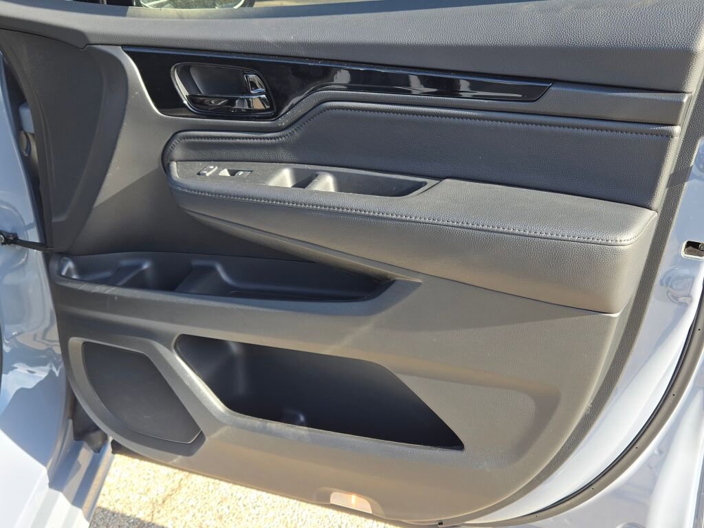 Used 2024 Honda Odyssey Elite image 7
