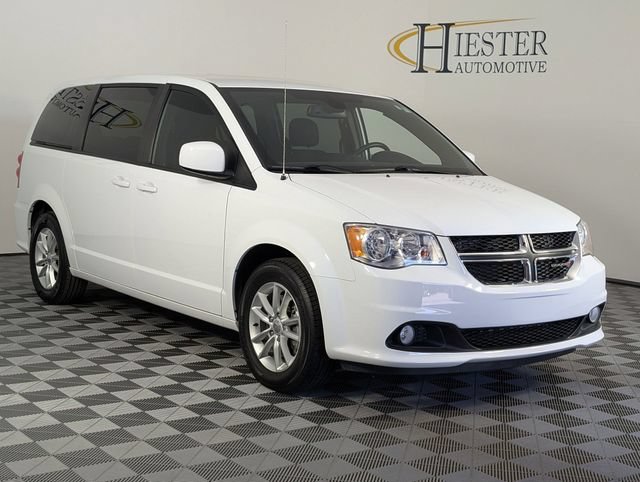 Used 2020 Dodge Grand Caravan SE FWD image 2