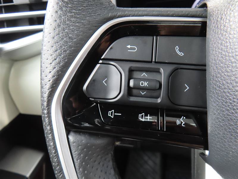 Used 2023 Toyota Sequoia Capstone AWD/4WD image 26