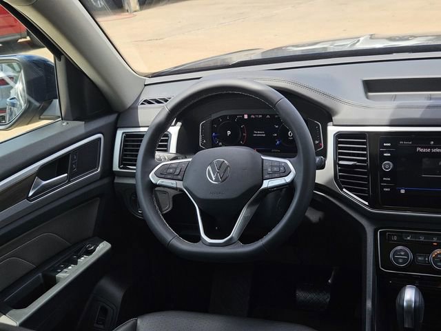 Used 2023 Volkswagen Atlas SEL AWD/4WD image 15