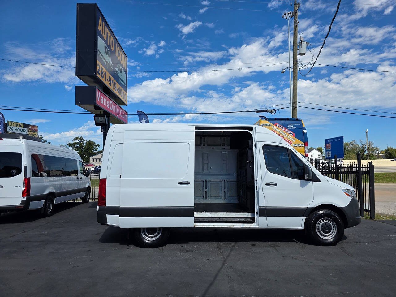 Used 2020 Mercedes-Benz Sprinter 2500 image 5